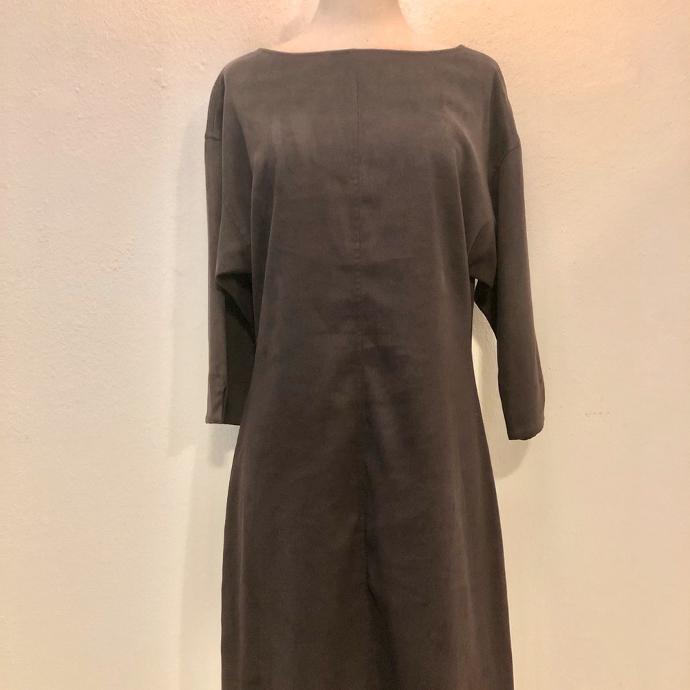 BCBG MA Charcoal Gray Ulrasuede 3/4 Sleeve Dress